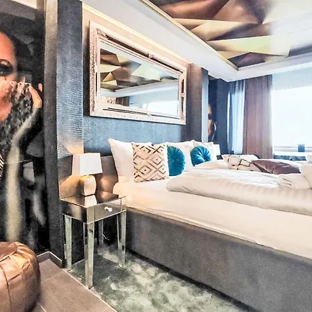 Urban & Florian-5 By Interhome